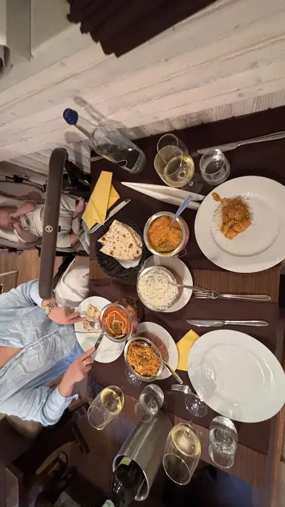 Daniela Maçaneiro_Restaurant GoldenIndia_Leukerbad_review