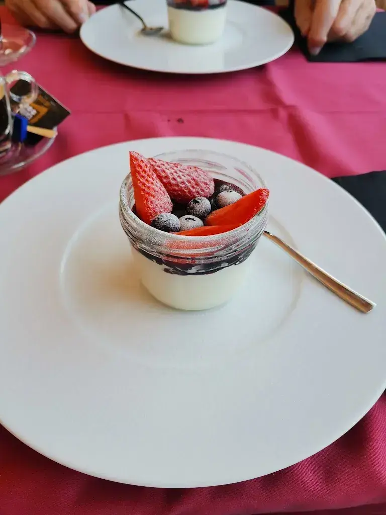 jglassey_RISTORANTE PIZZERIA LA BELLA VISTA_Vercorin_review