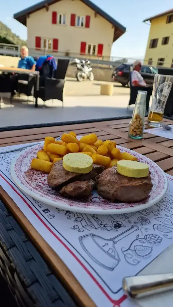 Restaurant Sonnenberg restaurant in Guttet-Feschel