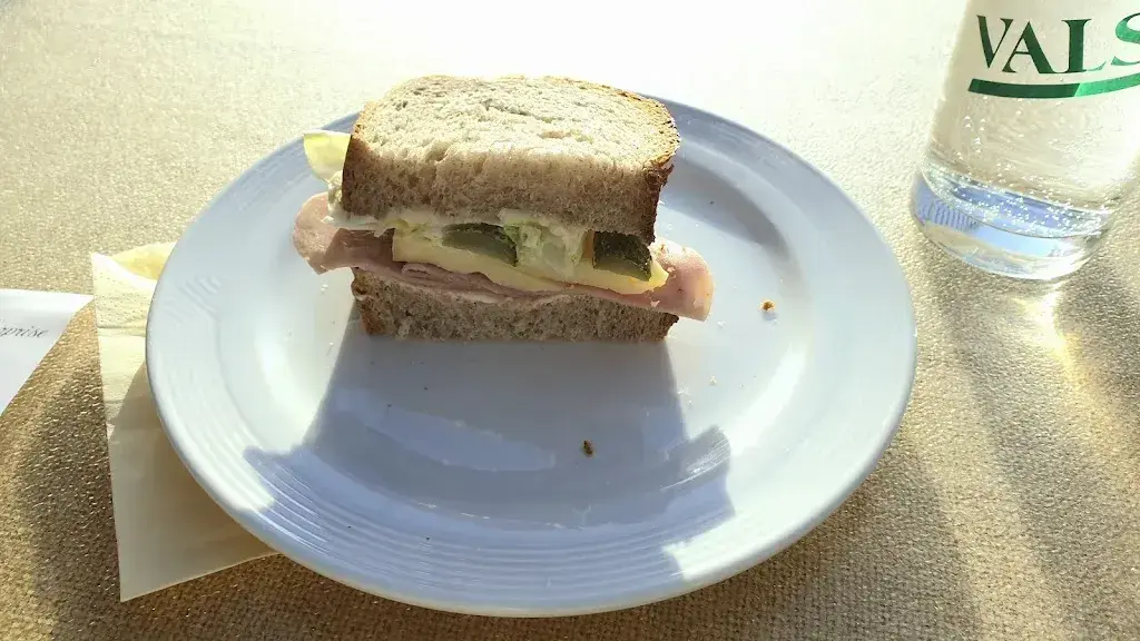 Menu_Cafe Surprise_Guttet-Feschel_image_6