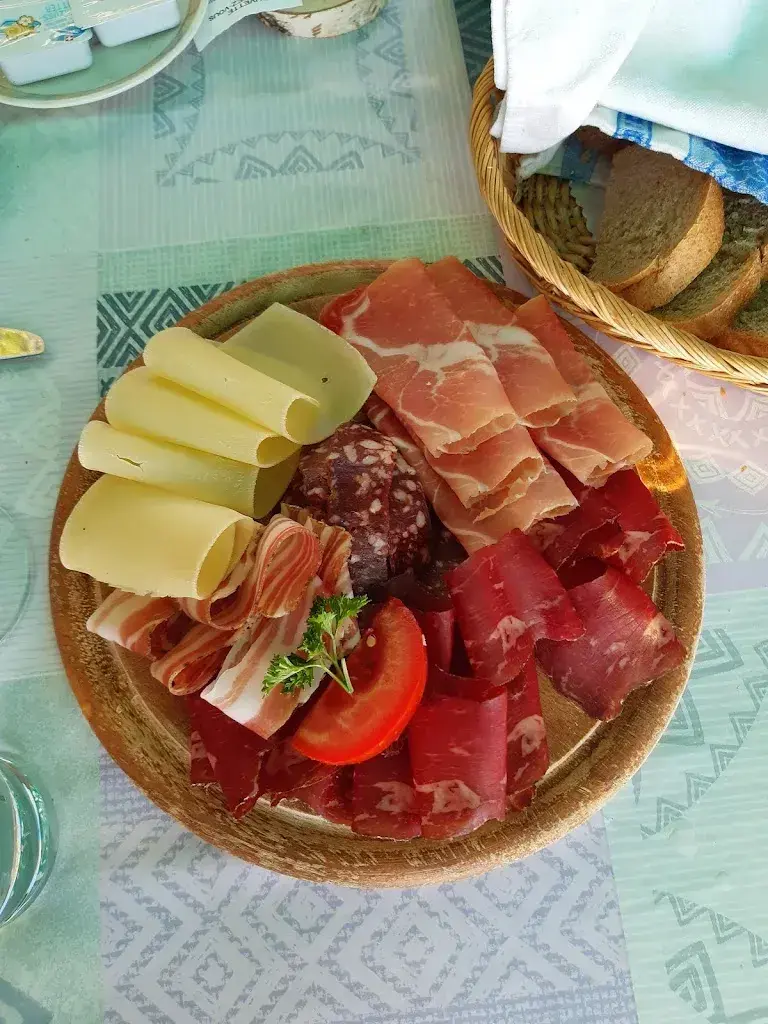 Menu_Burg Leuk_Leuk_image_2