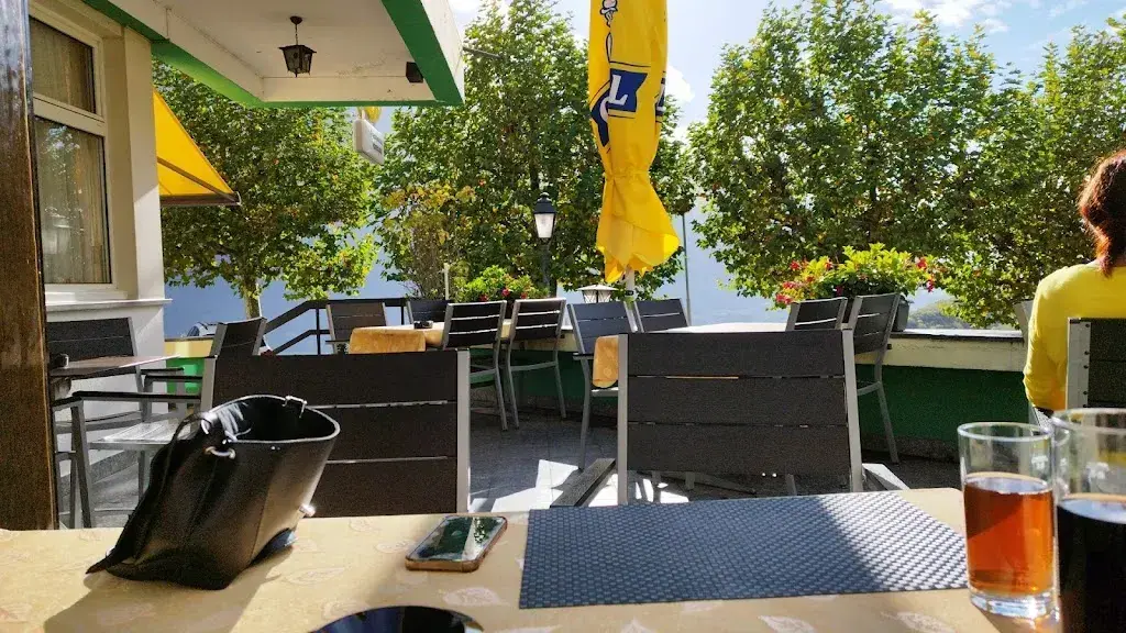 Ricardo Venetz_Restaurant Varensis_Varen_avis