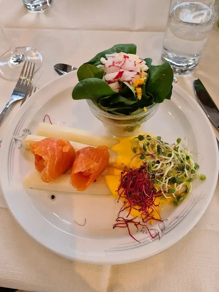 Agatha Grichting_Julius_Salgesch_review