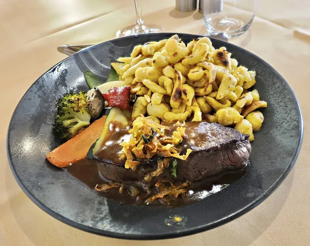 Sebastian Reiz_Restaurant Höllenwein_Salgesch_review