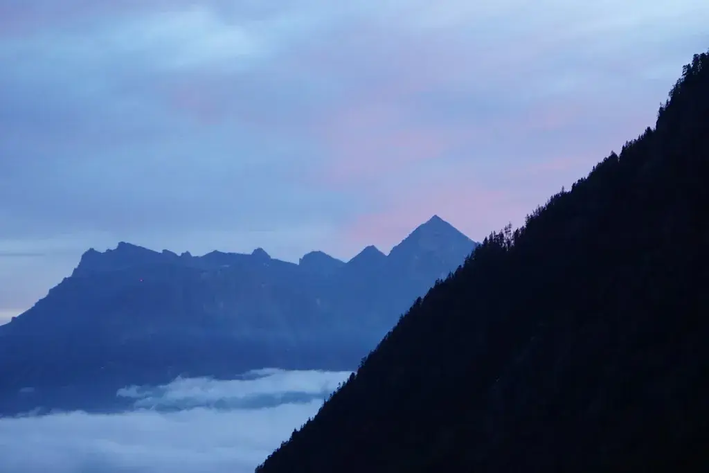 Daisuke Kaga_Alpage de Plan de l'Au_Bovernier_review