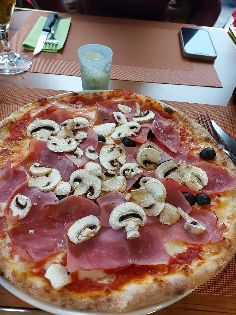 Buffet de la Gare_Courtelary_slider_image_3