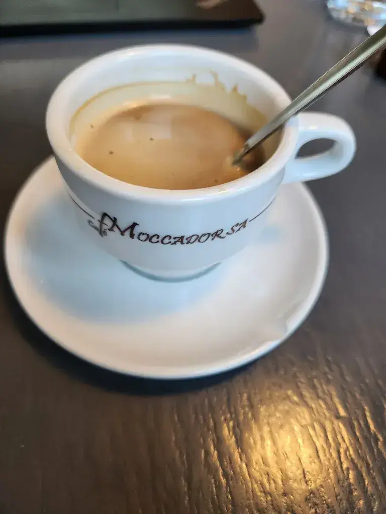 Cyril C_Café-restaurant de l'Avenir_Fully_avis