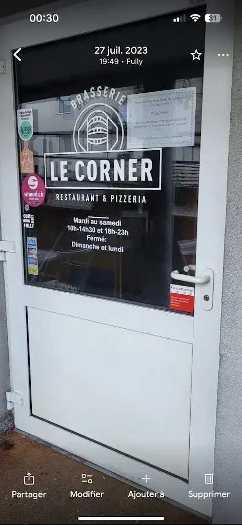 Pierre Granges_Restaurant le Corner_Fully_review