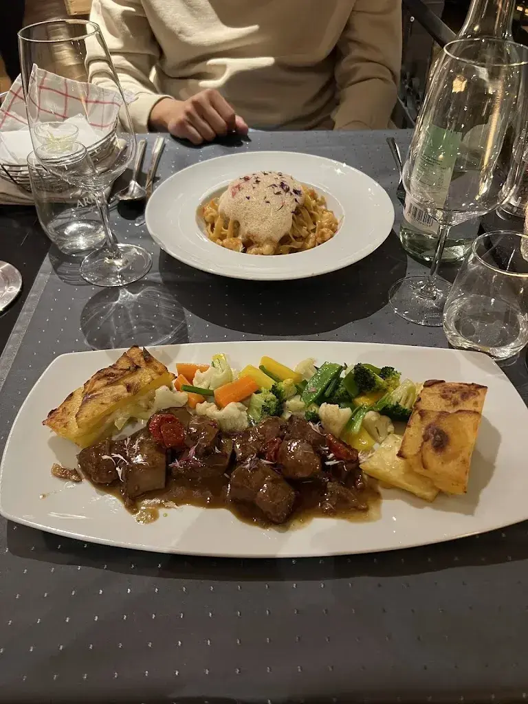 Menu_1411 Restaurant Lounge_Leukerbad_imagen_8