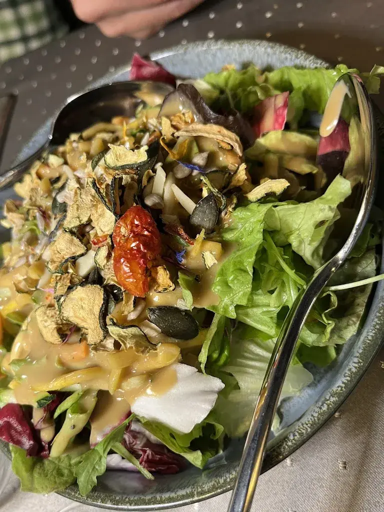 Maria Nemenman_Tradition & Fondue_Leukerbad_Bewertung