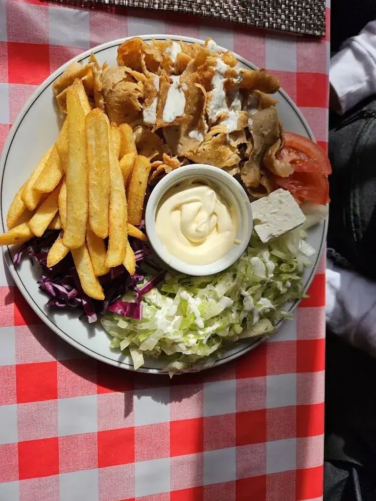 K. K._Café-Restaurant Buffet de la Gare à Charrat_Charrat_review