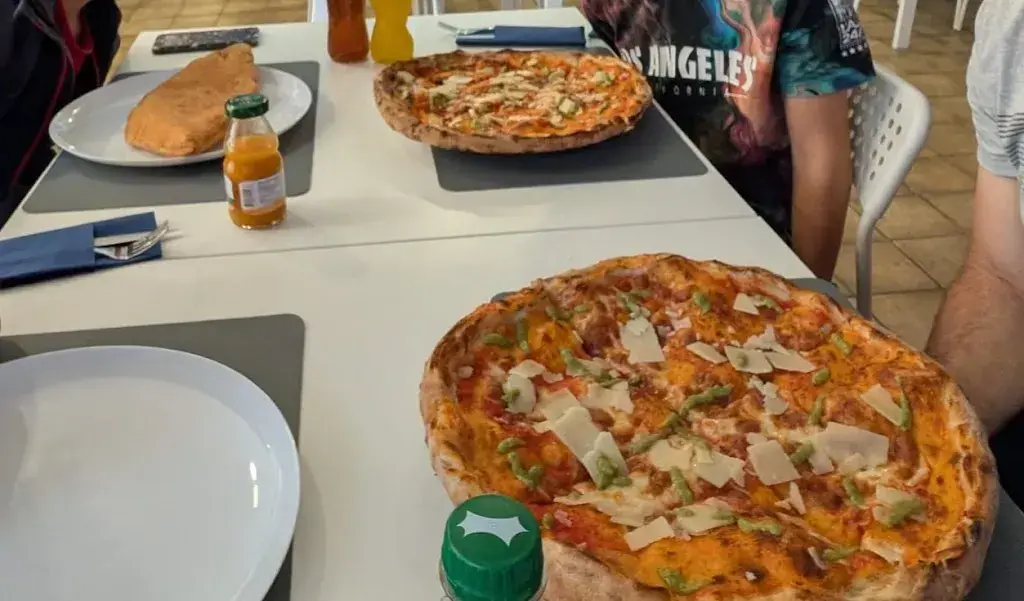 Sharon Sheffy-Levin_La Focacceria_Martigny_review