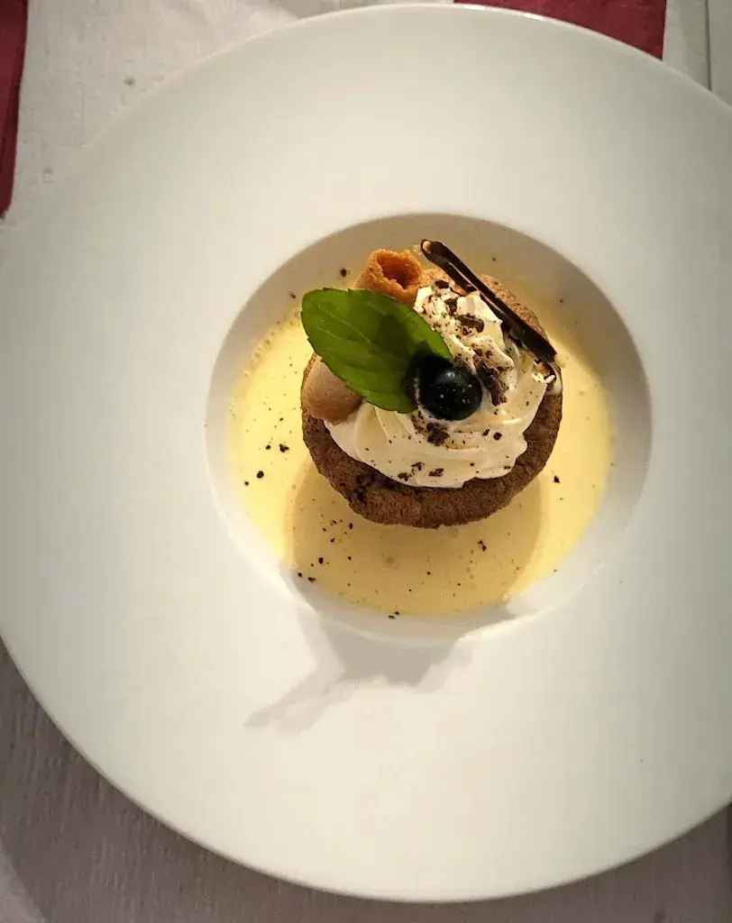 Madalina Dumitru_Chapiteau Romain_Martigny_recensione