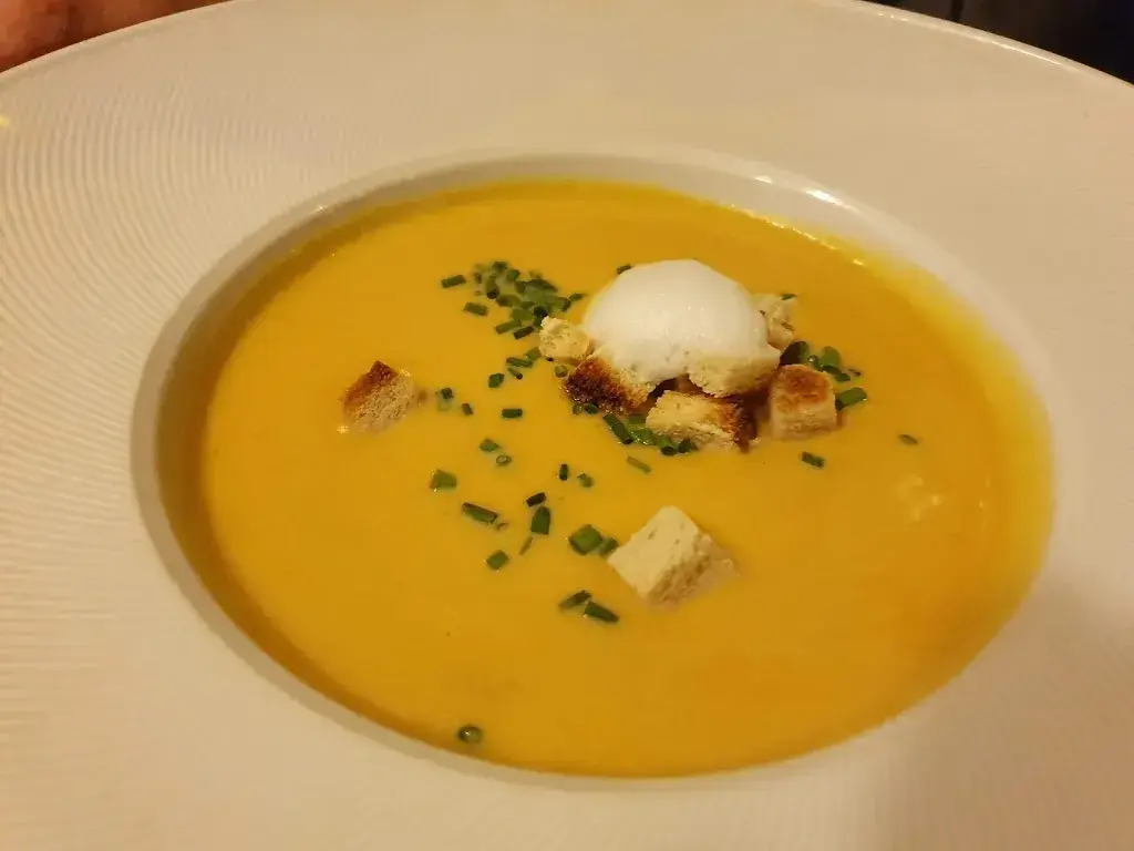 Zaid H. RASSAM_Café des Vergers Sàrl_Saxon_review