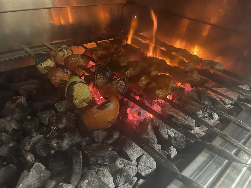 Menu_Café Restaurant Mezze Damas - Buffet à volonté sur réservation_Saxon_image_7