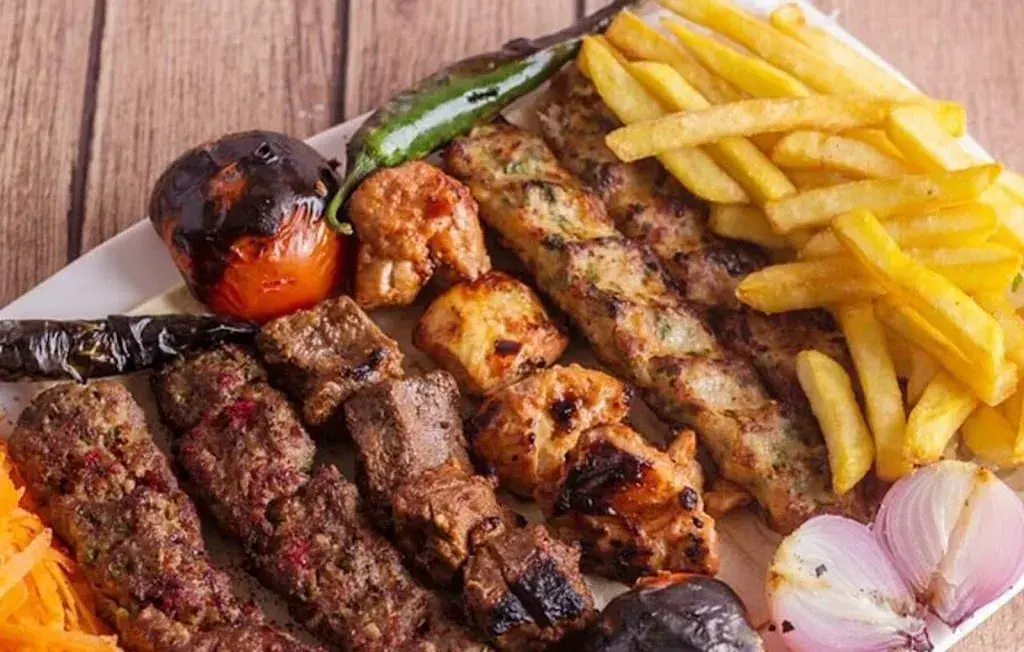 Menu_Café Restaurant Mezze Damas - Buffet à volonté sur réservation_Saxon_image_9