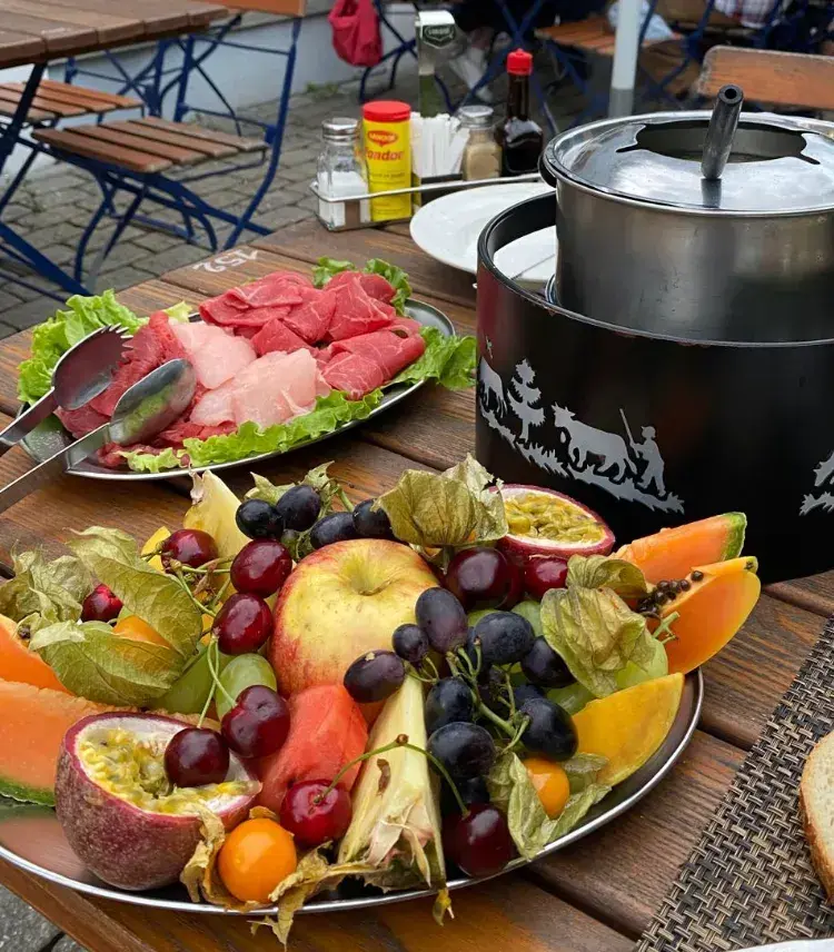 Véronique Bersier_la Gondola_Saxon_review