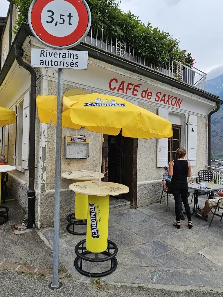 yvan gaud_Café de Saxon_Saxon_recensione