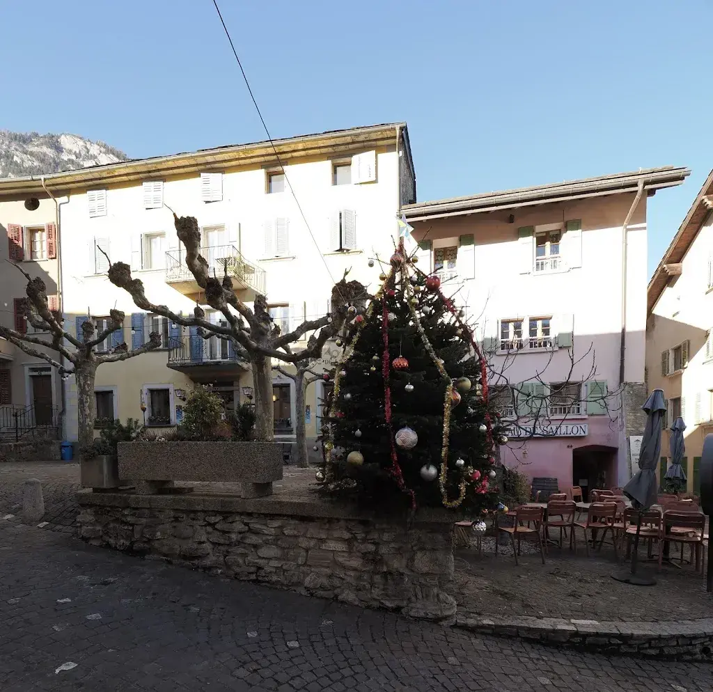 Sebastian Reiz_Café - Restaurant de la Poste_Saillon_review