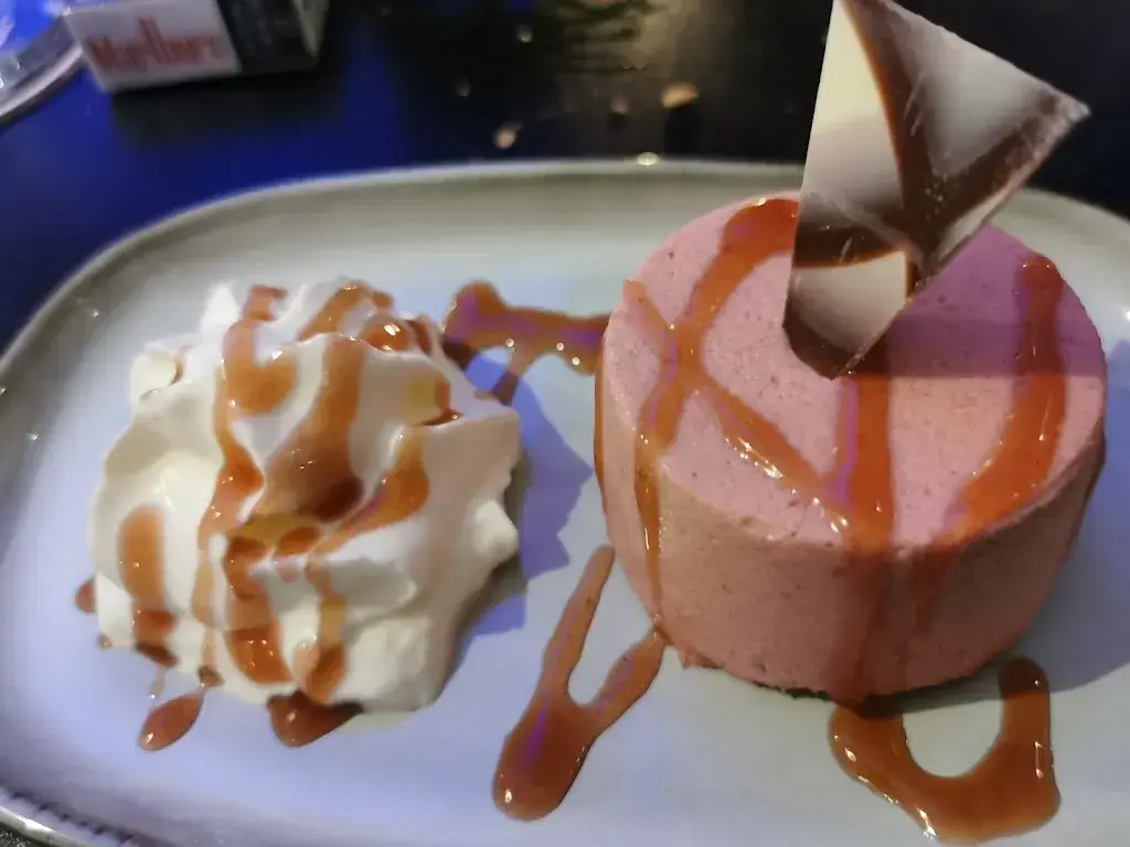 Malika Amigo_Café L'Annexe_Cormoret_Bewertung