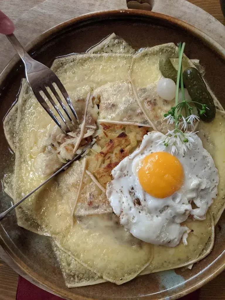 Durim Krasniqi_Café du Nord_Champéry_review