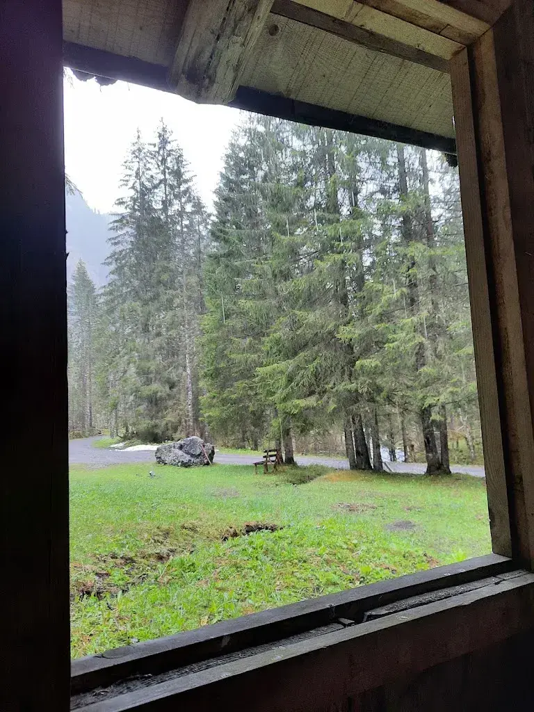 J-M_Le Gueullhi_Champéry_review