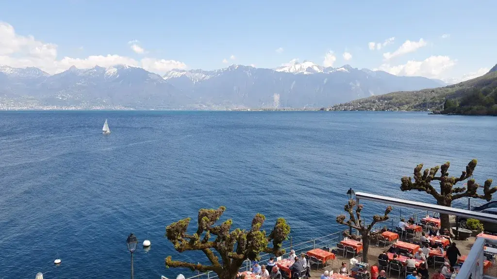 Marek Mader_Hôtel restaurant le Rivage chez Monmon_Saint-Gingolph_avis