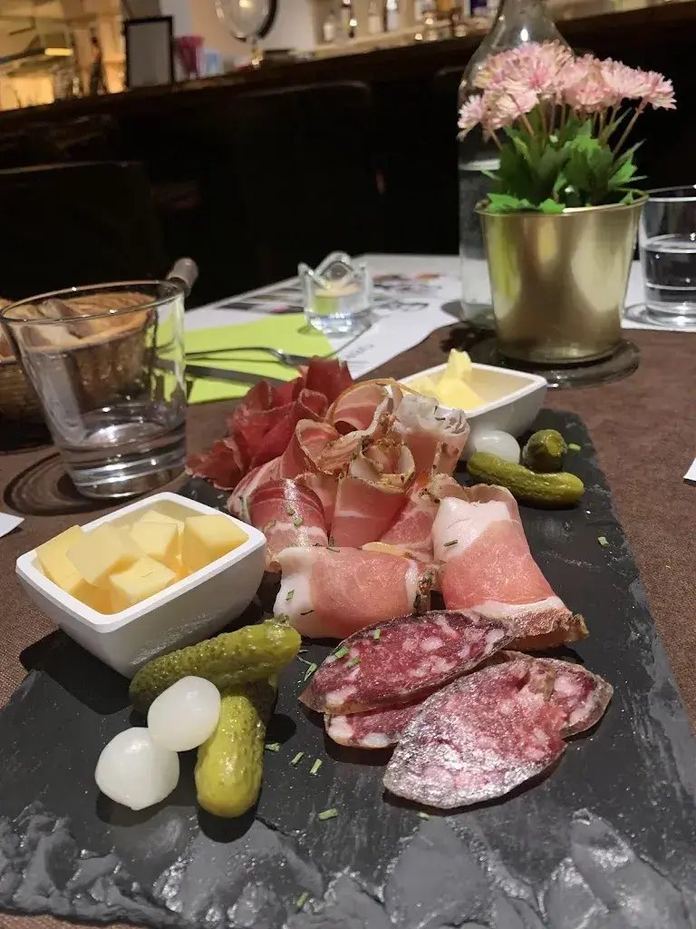 Menu_Restaurant Le Poussin_Val-d'Illiez_immagine_9