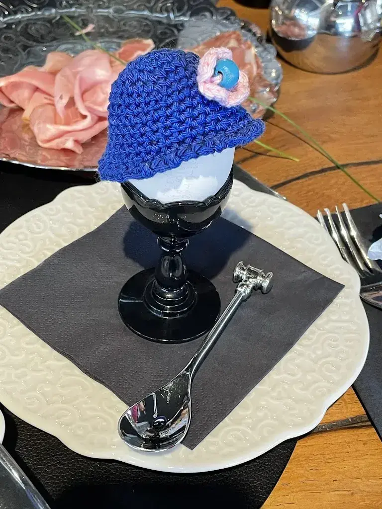 Cyrus Park_Chez Jan La Pension de Morgins_Morgins_review