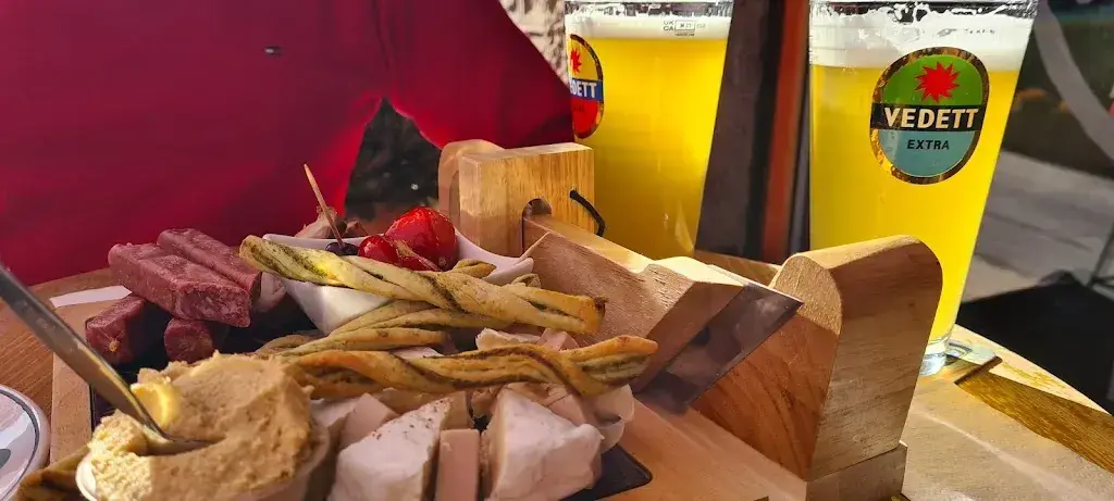 Menu_A'PIC - Bar-Bistrot & Petite Restauration_Champéry_image_3