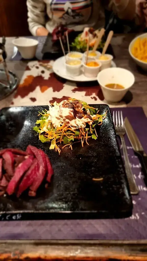 Menu_Le Farinet Restaurant-Pub-Dancing à Champery_Champéry_immagine_4