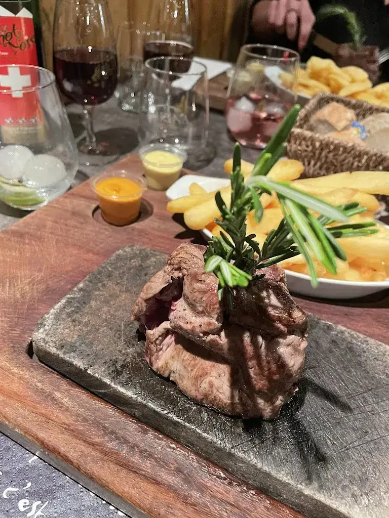 Menu_Le Farinet Restaurant-Pub-Dancing à Champery_Champéry_immagine_5