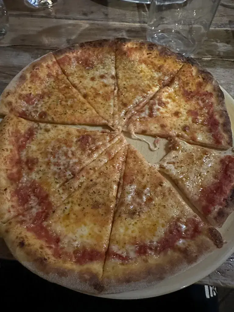 Ben_Restaurant pizzeria Alta 1874_Champéry_recensione