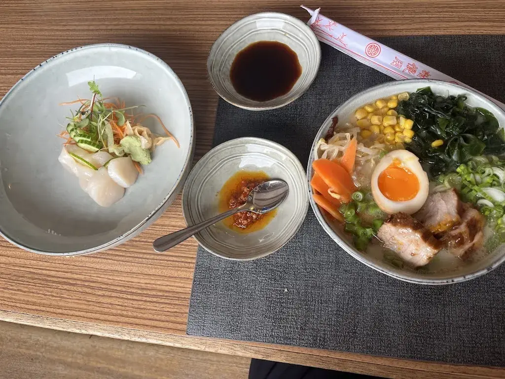 Cali mero_Refuge Le Chaudron - Restaurants - Bar - Lounge_Champéry_recensione