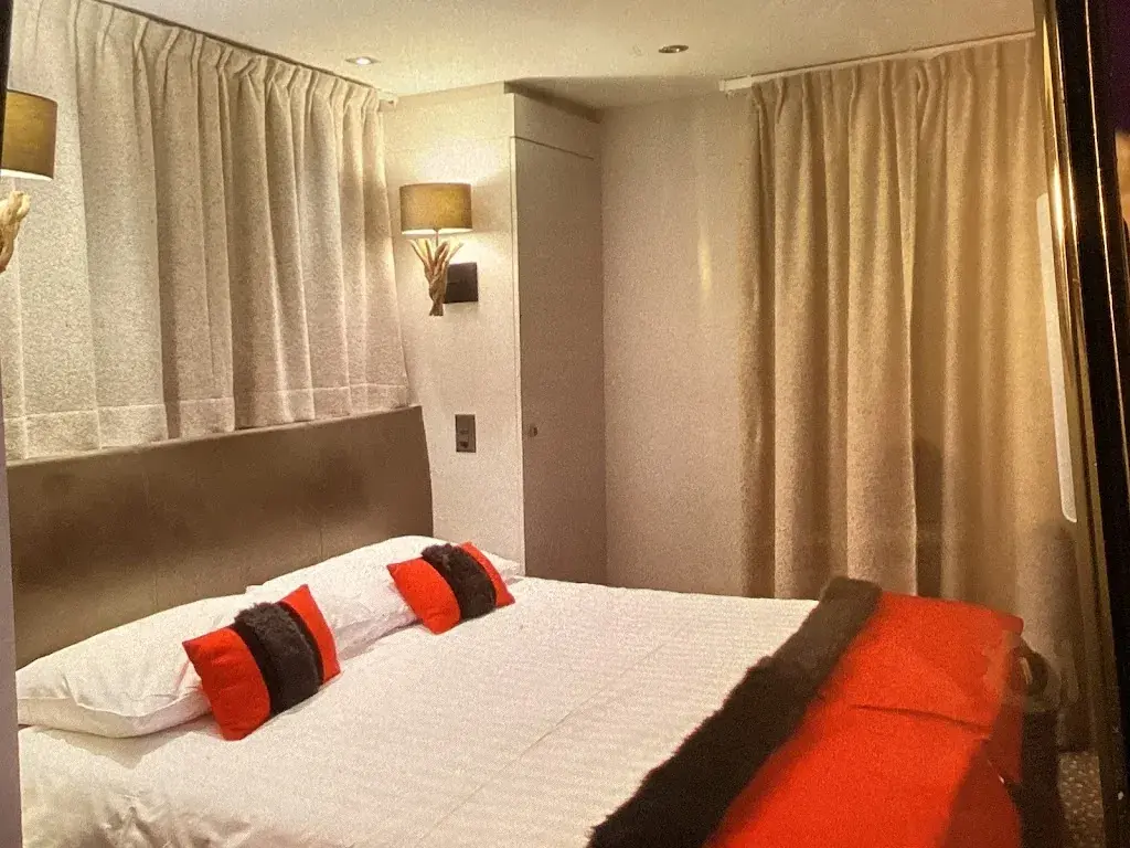 Susan Perry_LE WHITE SA_Champéry_Bewertung