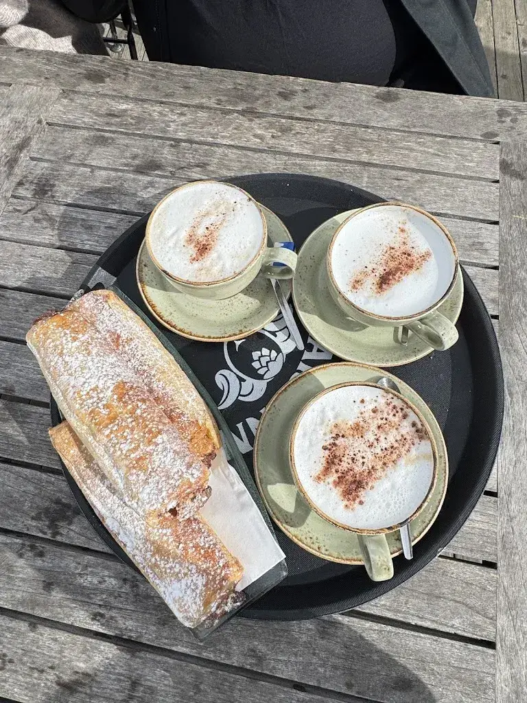 Rudra Phad_Restaurant Bättmerhitta_Bettmeralp_review