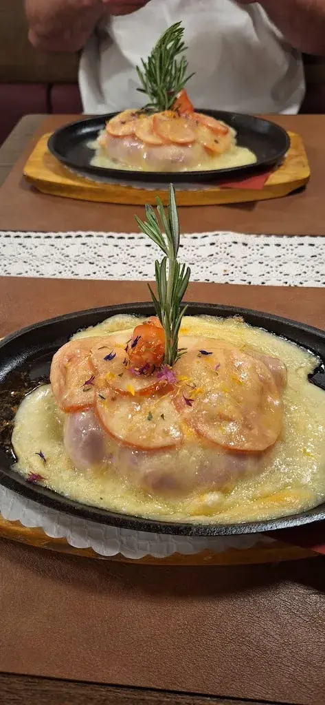 David Nicolet_Dorfkeller_Kippel_avis