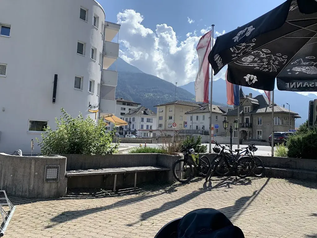 Gerhard Moser_Restaurant Mineurs_Steg_review