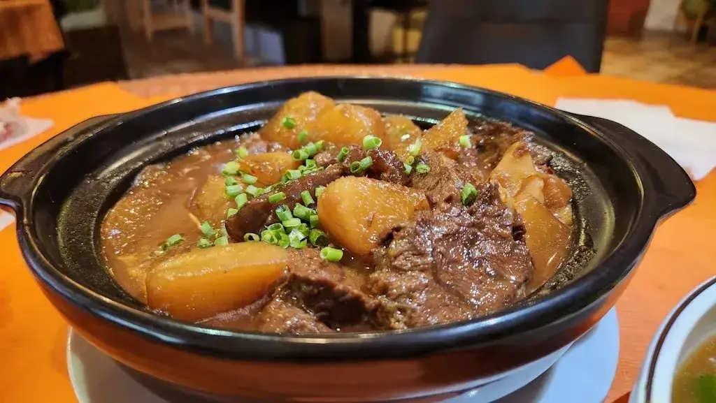 Kathy Chu_Bistrot Hong Kong_Moutier_avis