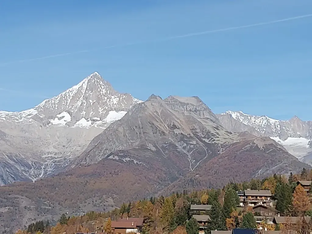 Christine Eschmann_Restaurant Bar Bärghüsli GmbH_Bürchen_recensione