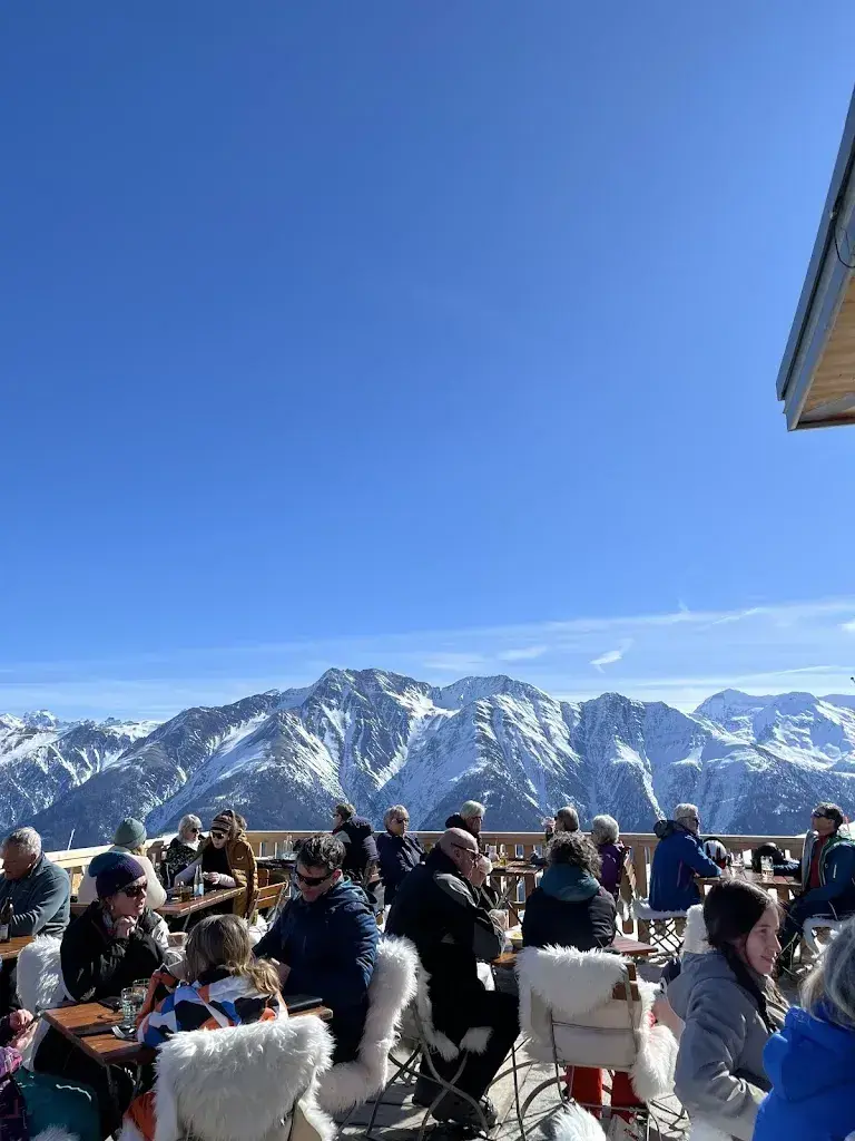 Francesca Bertazzo_Restaurant Riederfurka_Riederalp_avis