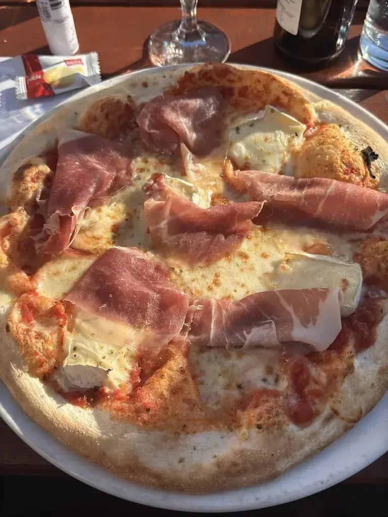 - - (-)_Restaurant Pizzeria Alpenrose_Riederalp_review