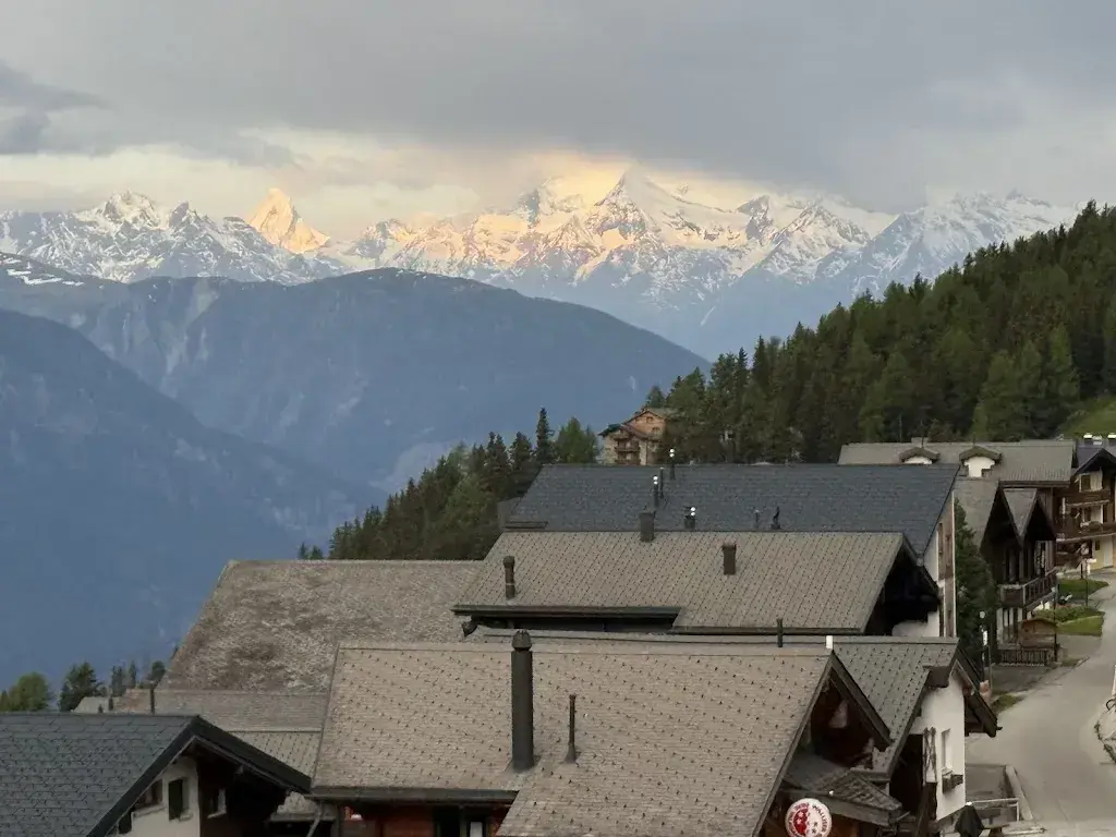 Sabine Munshi_Hotel Restaurant Alpfrieden_Bettmeralp_review