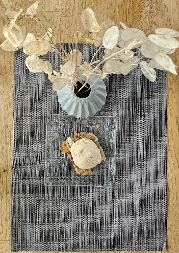 Patricia Gross_Restaurant Les nouvelles Arcades_Massongex_review