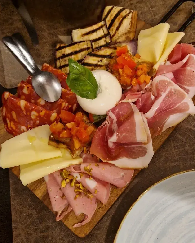 Marie-Clémence Larroque_Le Central_Massongex_avis