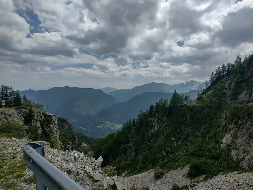 Tanmoy BISWAS_Restaurant du Barrage d'Emosson_Finhaut_review