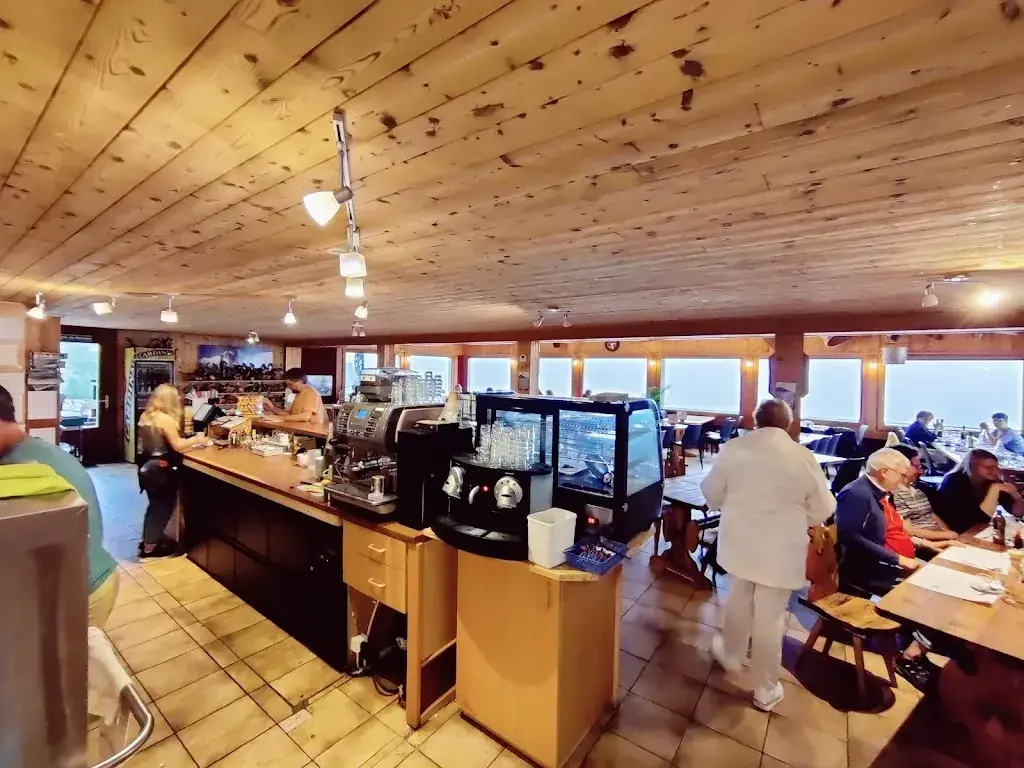 John Marshall_Restaurant du Barrage d'Emosson_Finhaut_review