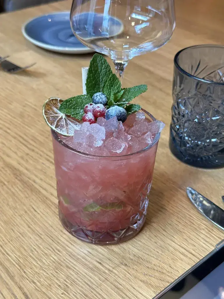 Kimia N_Bolero_Luzern_review