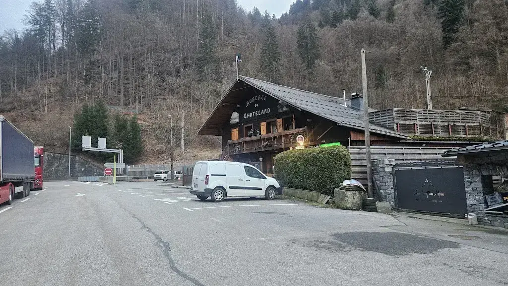 mark bradshaw_Chatelard_France_recensione