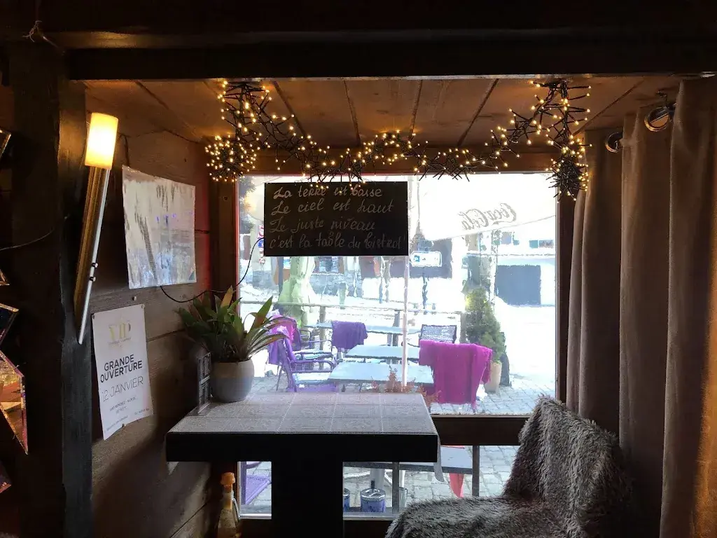 Bryan Ford_Café des Alpes_Salvan_Bewertung